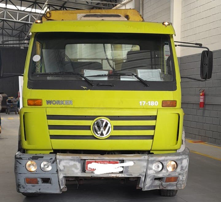 Caminhão - Volkswagen - 17180