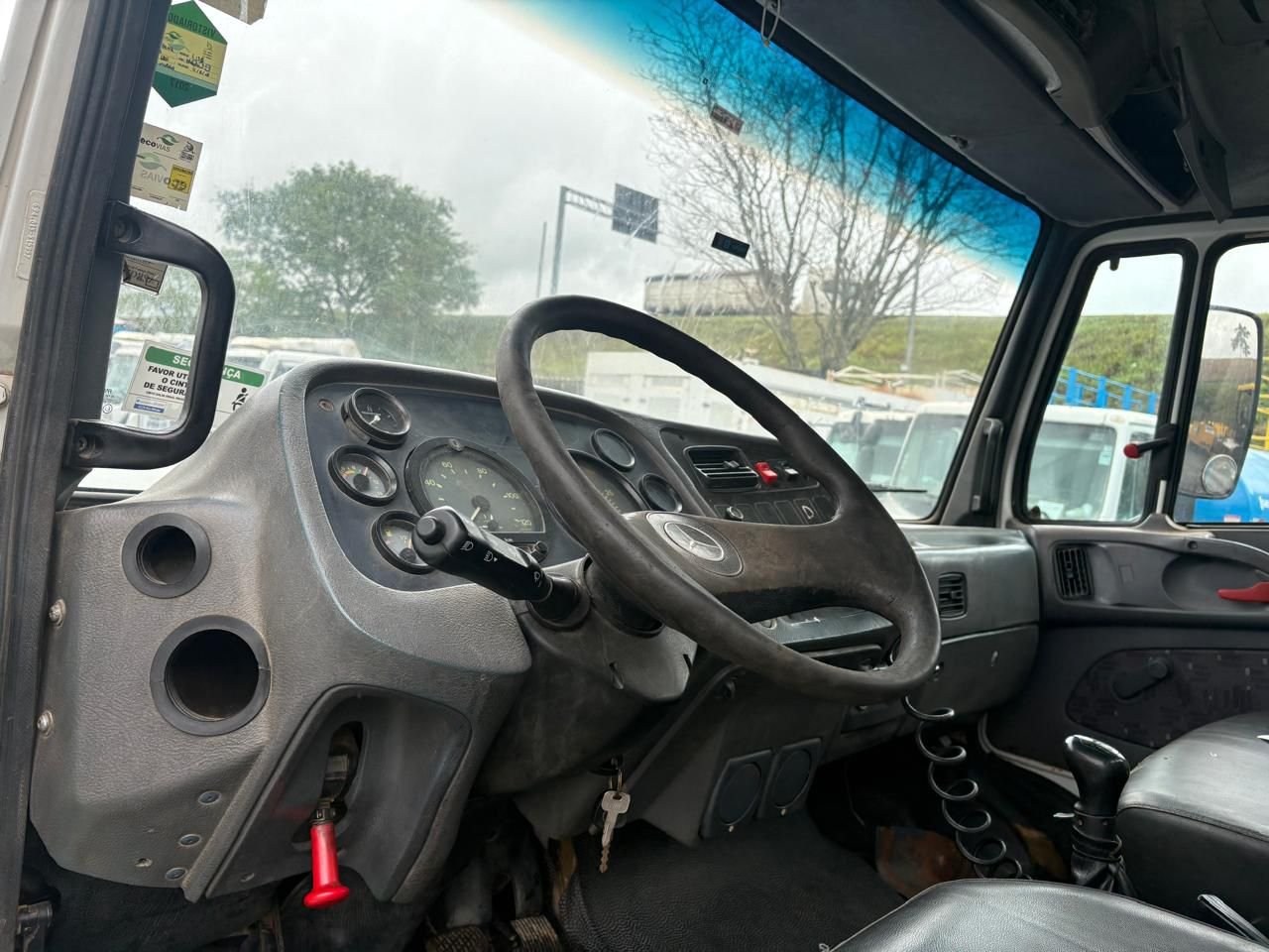 Caminhão - Mercedes Benz - 1318