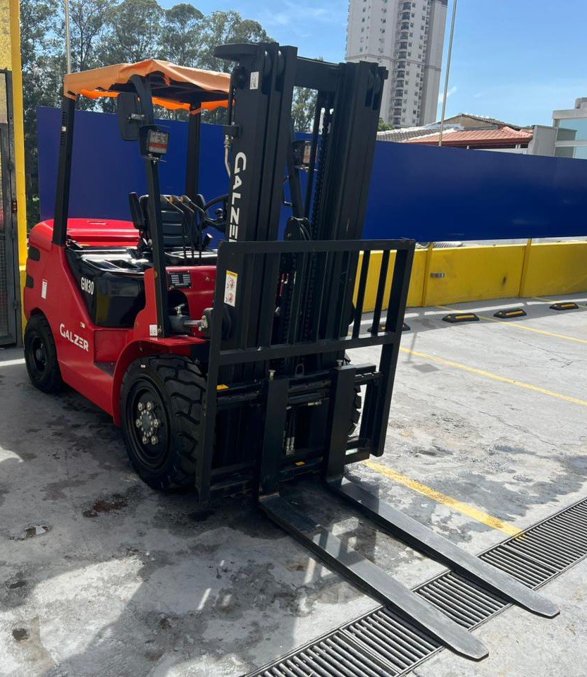 Empilhadeira Combustão - Galzer - CPCD30