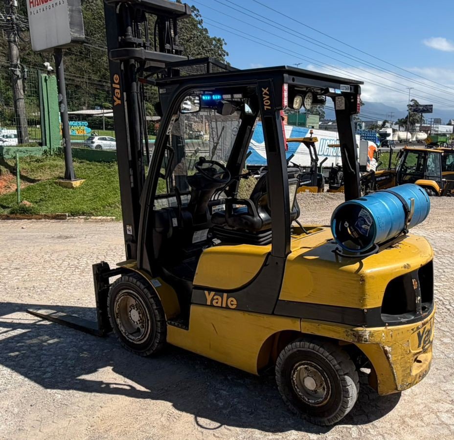 Empilhadeira Combustão - Yale - GP070VX