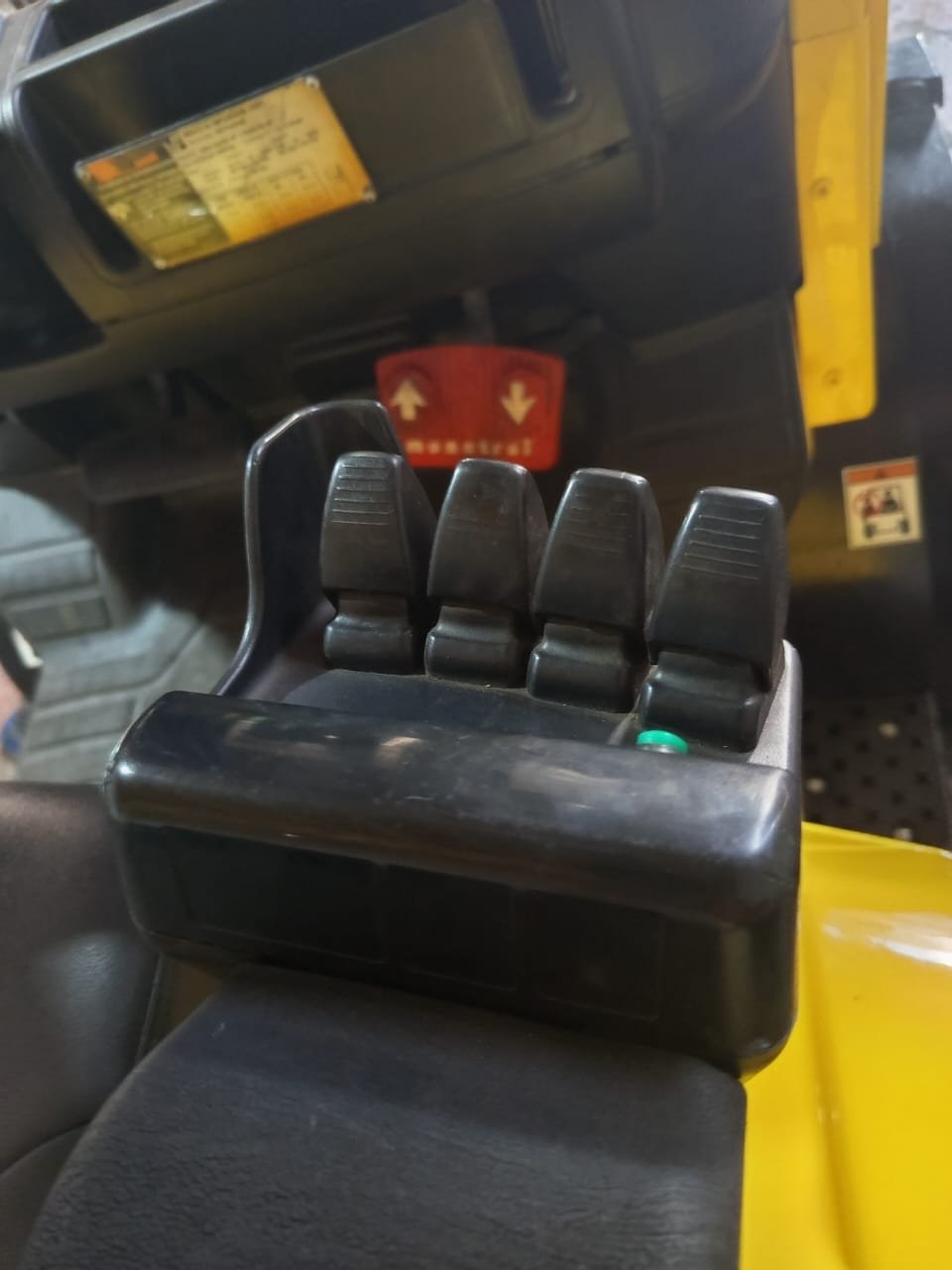 Empilhadeira Combustão - Hyster - H70FT