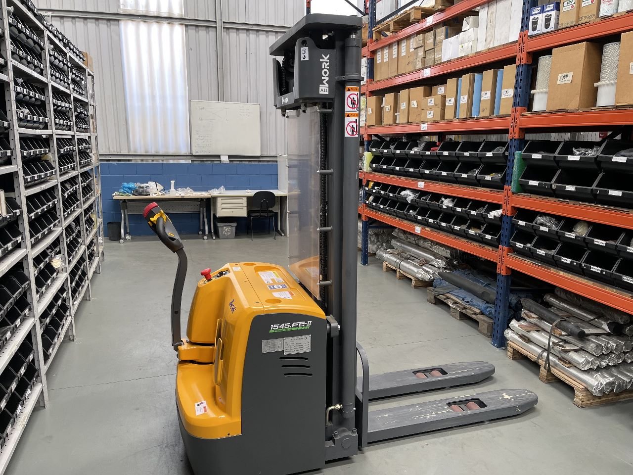 Empilhadeira Paleteira - All Work - 1545-II